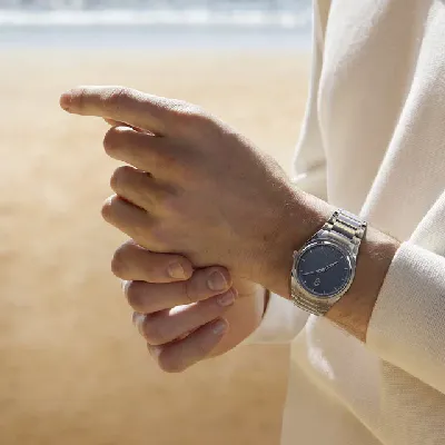 Men Watch